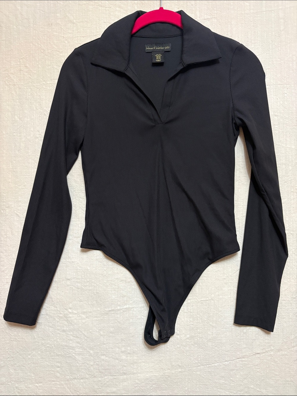 House of Harlow black v neck collared bodysuit size XS
